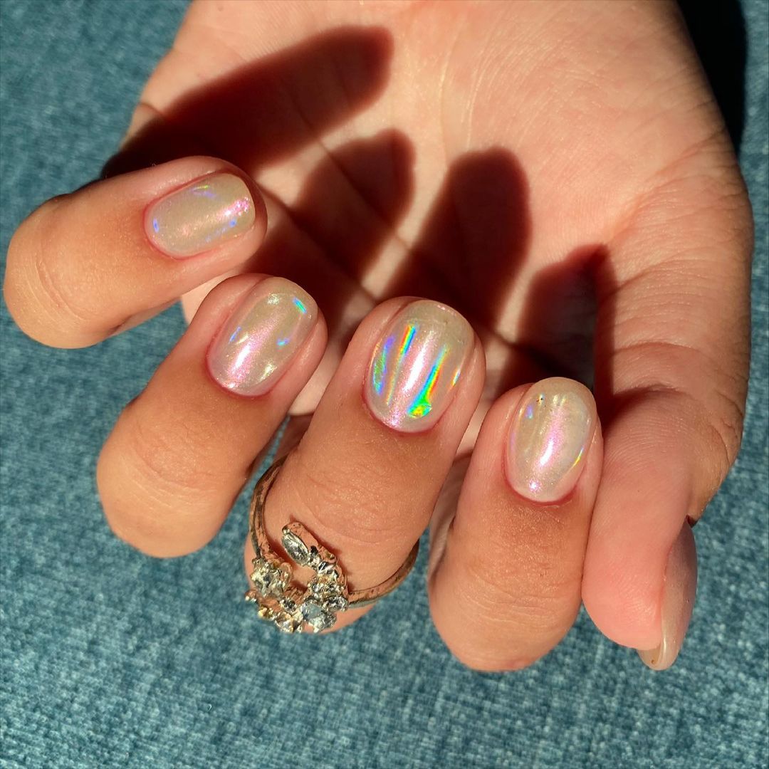 Las uñas Aurora son la nueva manicura de moda de Instagram