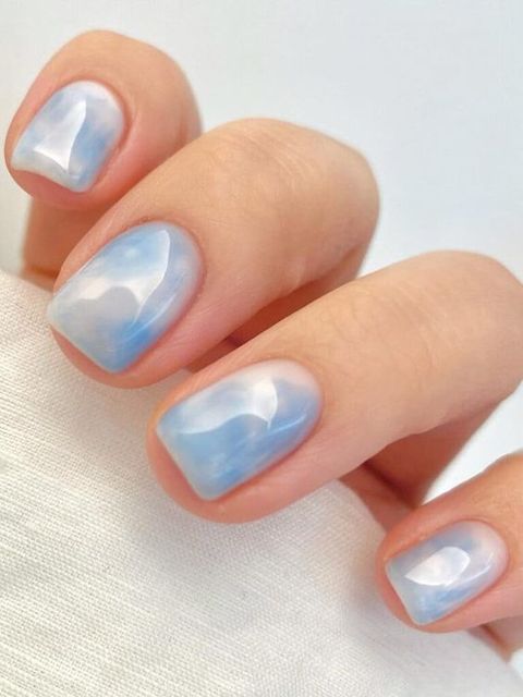 spring blue marble manicure