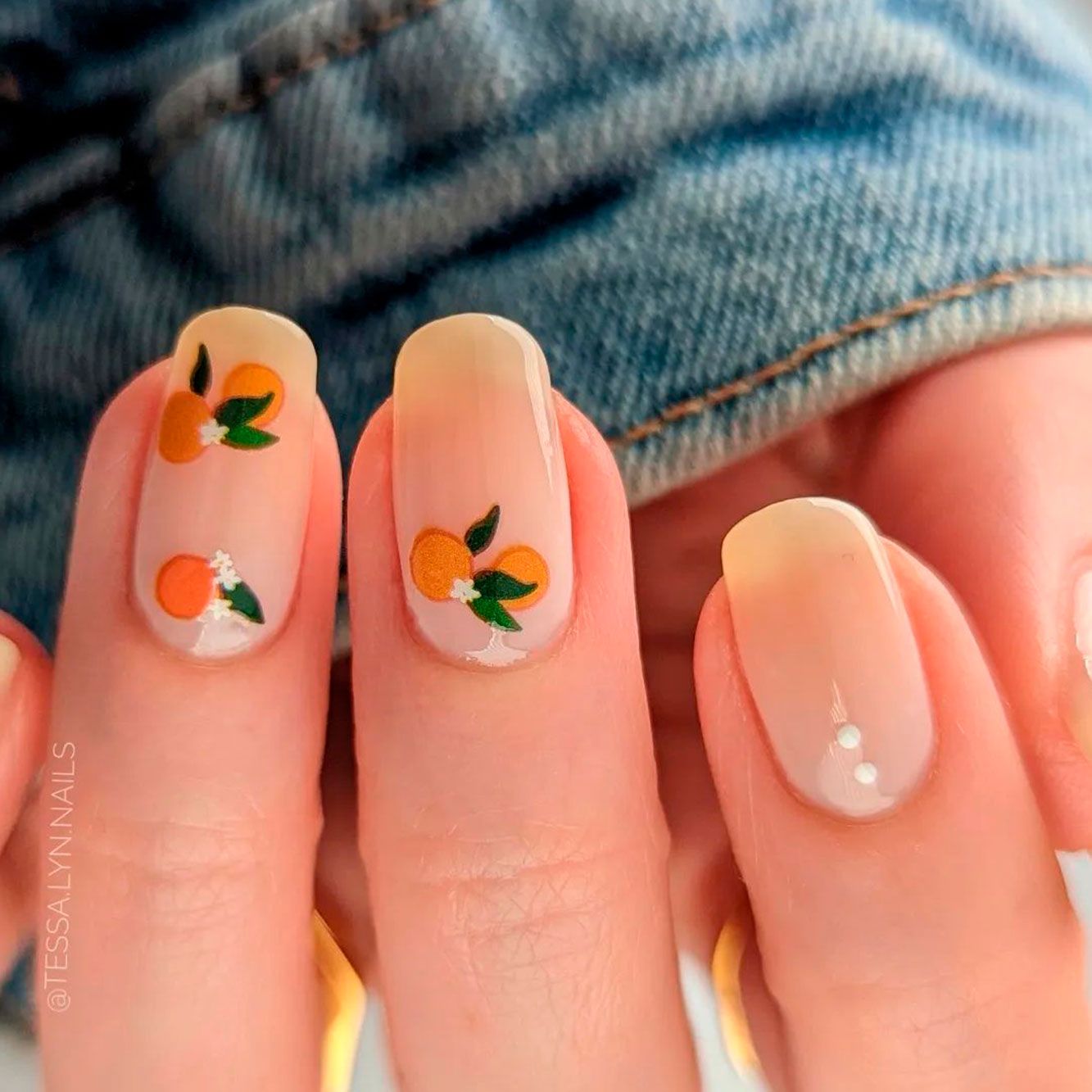 Inspiración uñas: la manicura de naranjas más veraniega
