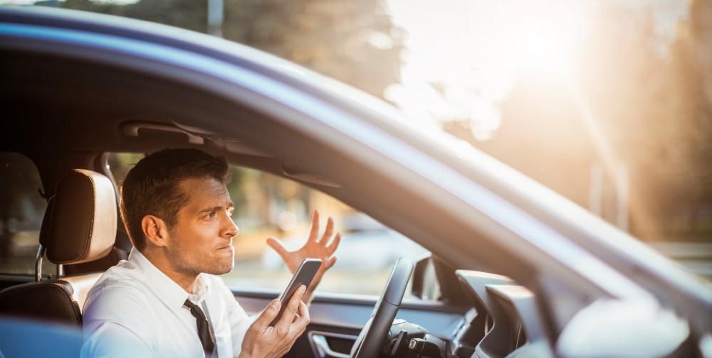 Onderzoek bevestigt: mannen zijn agressiever in het verkeer dan vrouwen