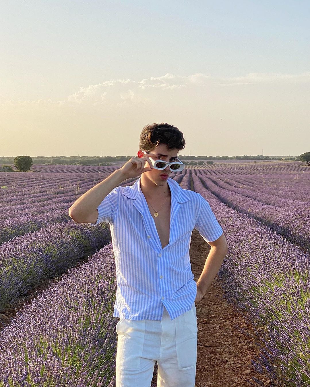 Manu Ríos ('Élite') y su perfecto look de verano en Instagram