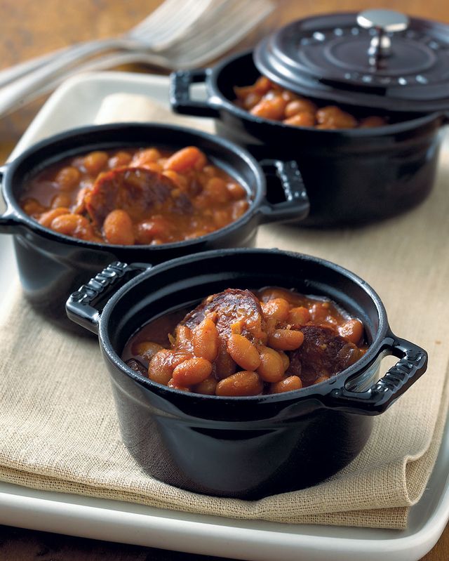 maple baked beans in individual baking pots