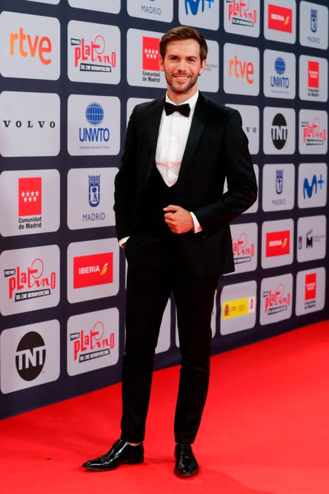 alfombra roja de los premios platino 2021