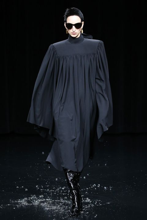 Balenciaga : Runway - Paris Fashion Week Womenswear Fall/Winter 2020/2021