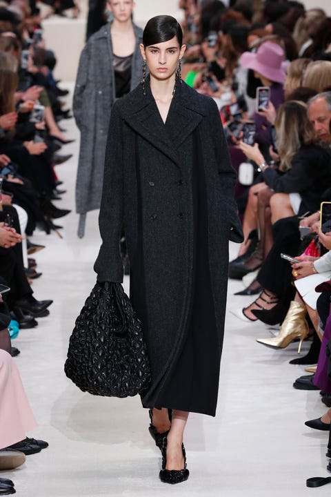 Valentino : Runway - Paris Fashion Week Womenswear Fall/Winter 2020/2021 Valentino : Runway - Paris Fashion Week Womenswear Fall/Winter 2020/2021