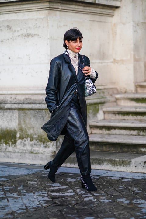 Street Style : Paris Fashion Week - Womenswear Spring Summer 2020 : Day Nine