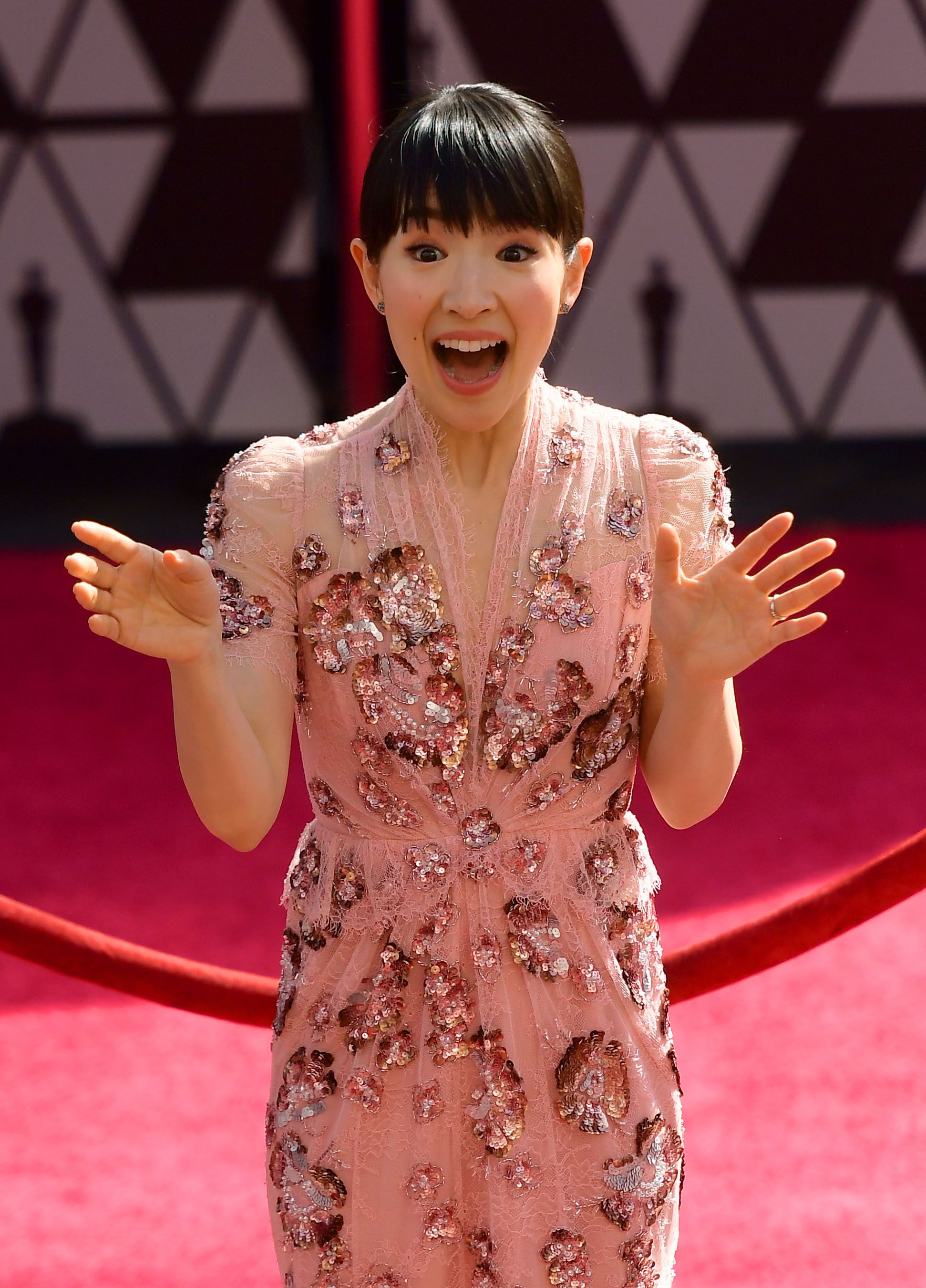 marie kondo oscar dress