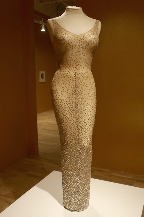 kim kardashian met gala dress marilyn monroe kim kardashian met gala dress marilyn monroe