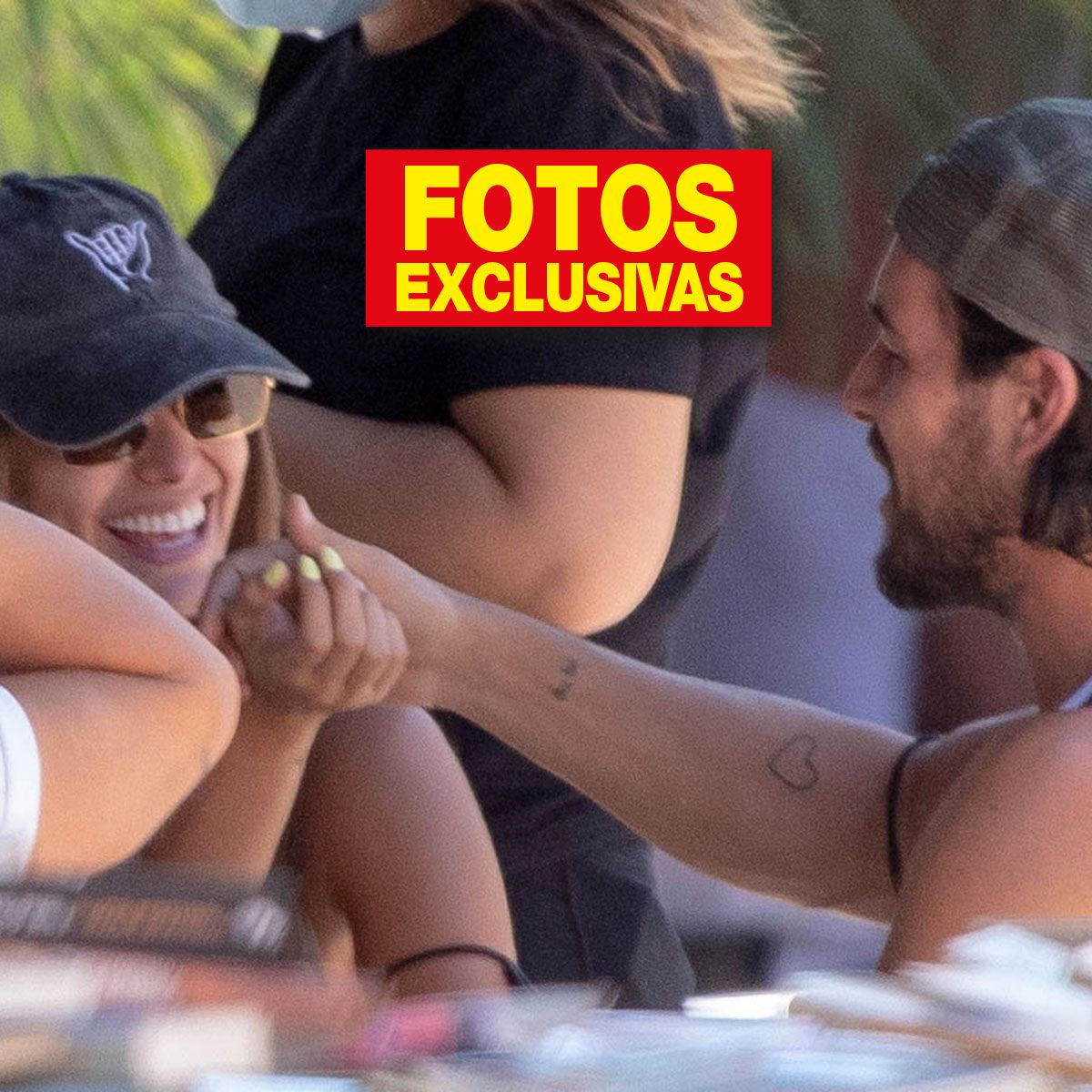 Mario Casas y Desiré Cordero, nueva pareja del verano