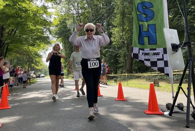 donna di 100 anni corre 5k