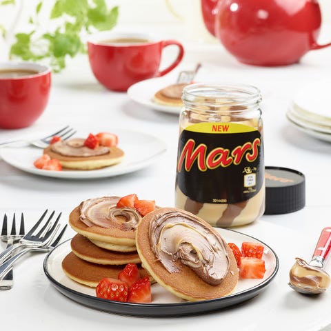 mars chocolate spread exists and it’s perfect for breakfast