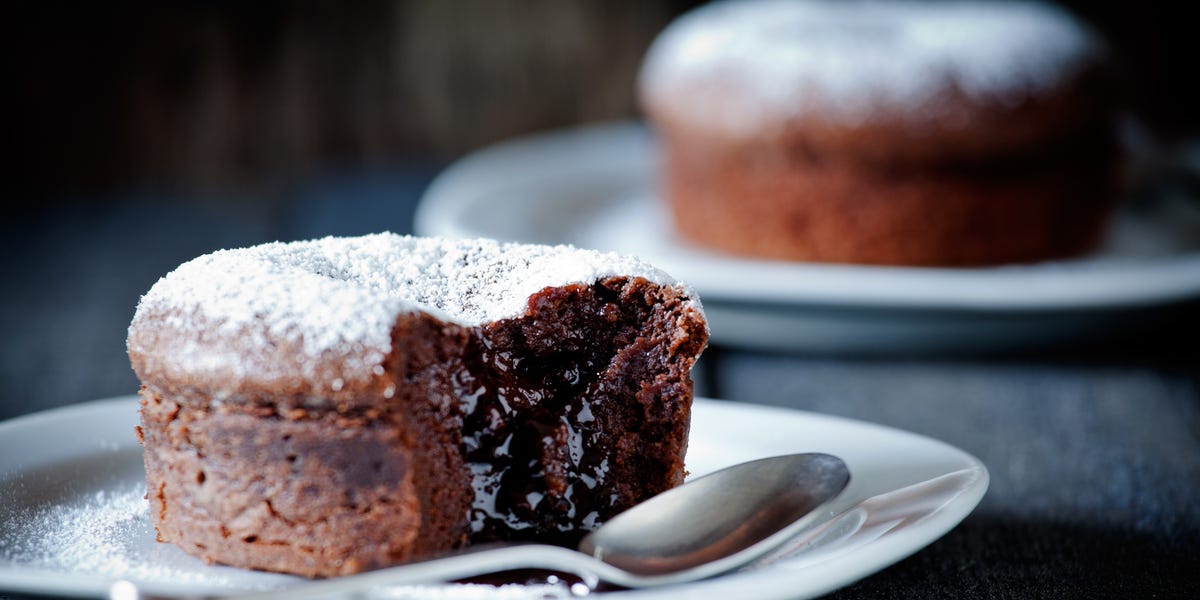 Mary Berry Desrts / 8 mary berry dessert recipes to help you prep for