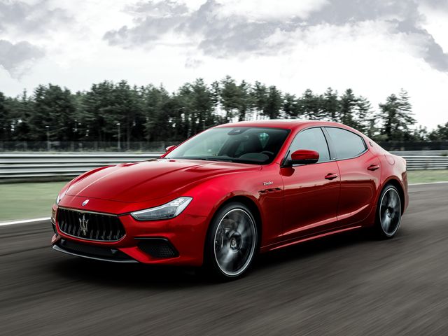 21 Maserati Ghibli Review Pricing And Specs