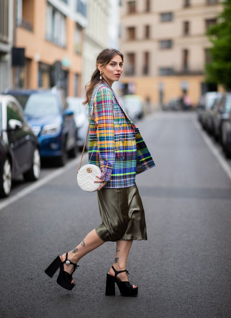 midi skirt outfit 2019