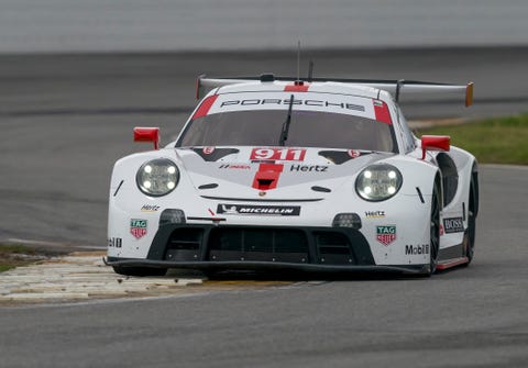 auto jan 04 roar before the rolex 24