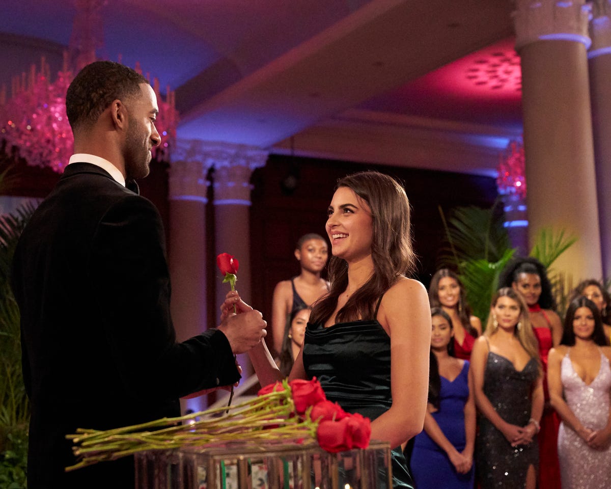 Bachelor 2021 Rachel : Below Deck: Rachel Hargrove addresses her behavior / Scroll to see more ...