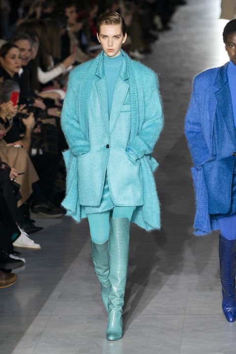 Fashion model, Fashion, Fashion show, Runway, Clothing, Blue, Electric blue, Turquoise, Outerwear, Haute couture, 