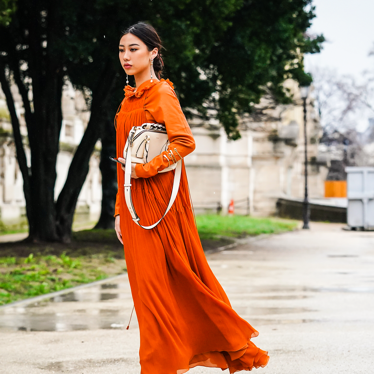 You'll Look So Cool In These Breezy Fall Maxi Dresses