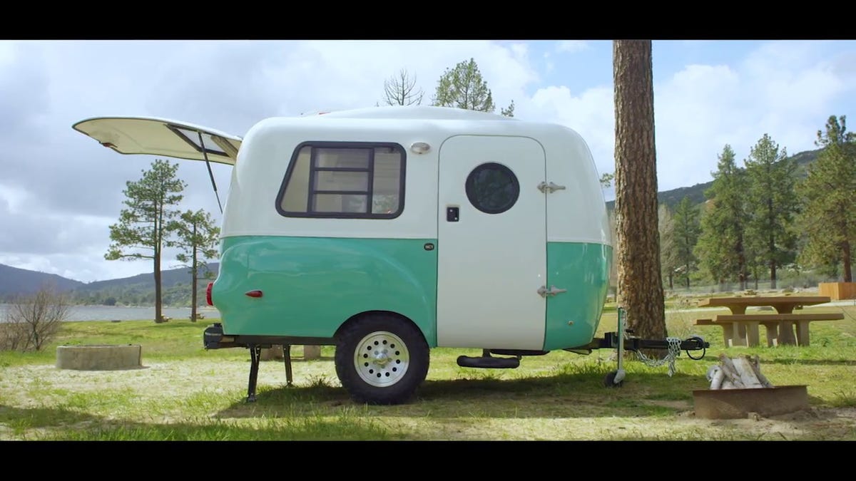 This Retro Camper Is Light Enough for Almost Any Car to Tow