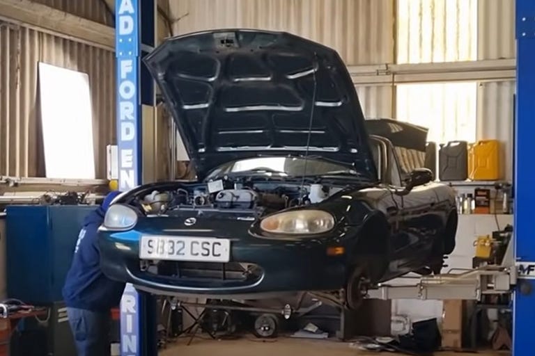 mazda-mx-5-nb-swap-v10-4-1622030412.jpg
