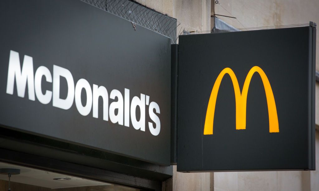 The Psychological Reason Most Fast Food Chain Logos Are Yellow