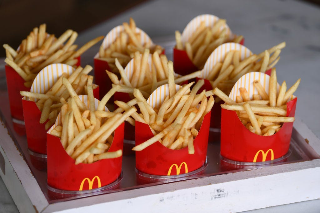 Mcdonald S Fries Never Get Wet With This Drive Thru Hack