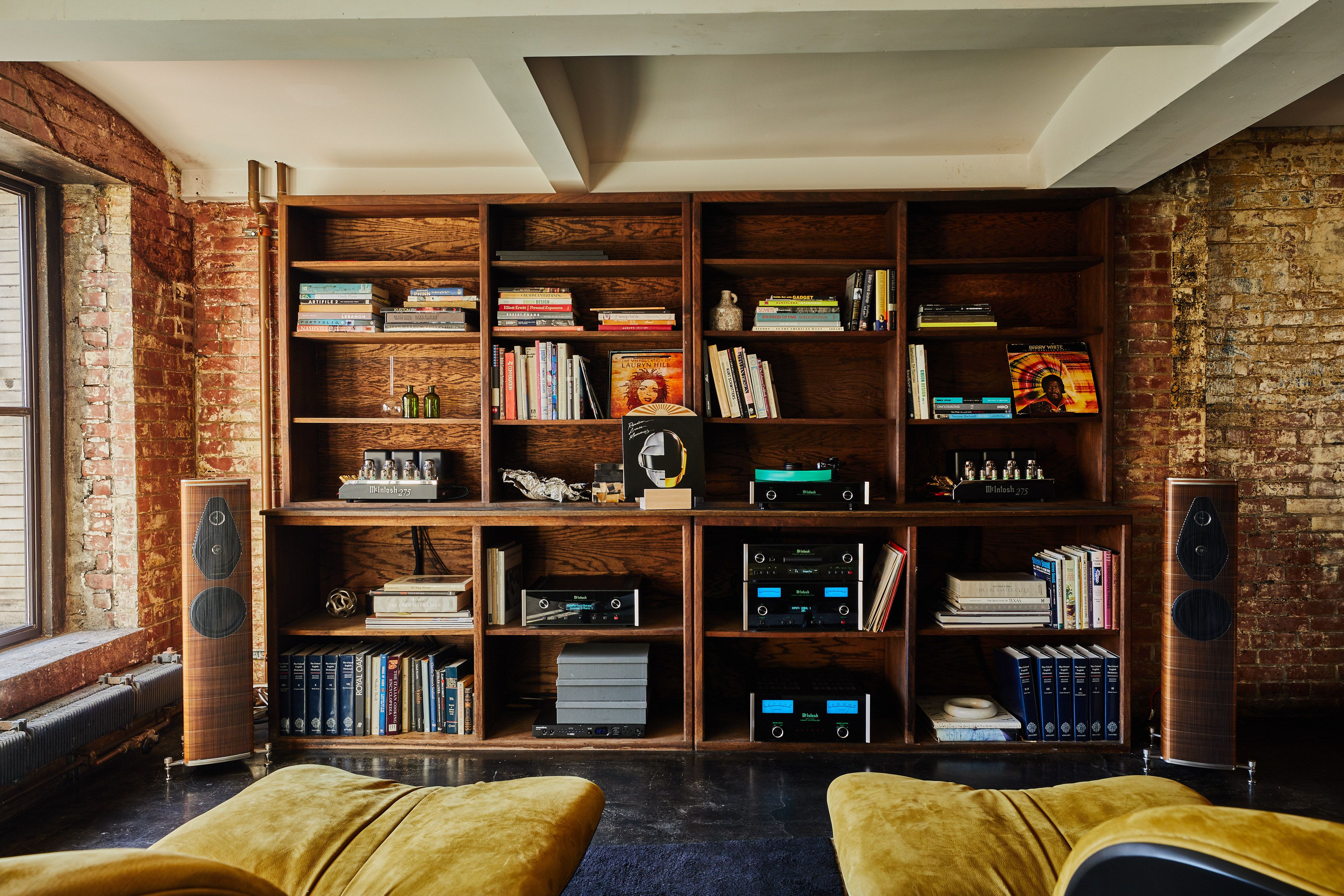 mcintosh bookshelf