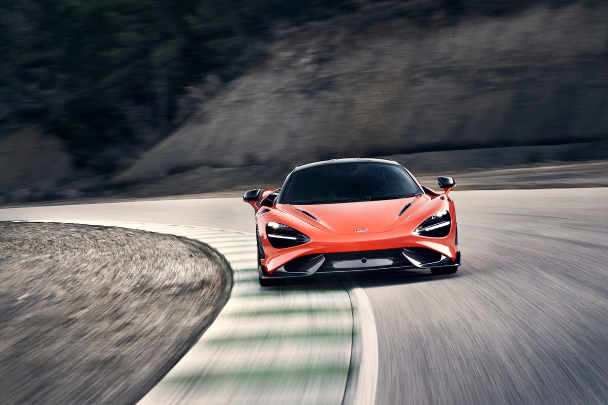 The McLaren 765LT Brings the Longtail Legend to the 720S