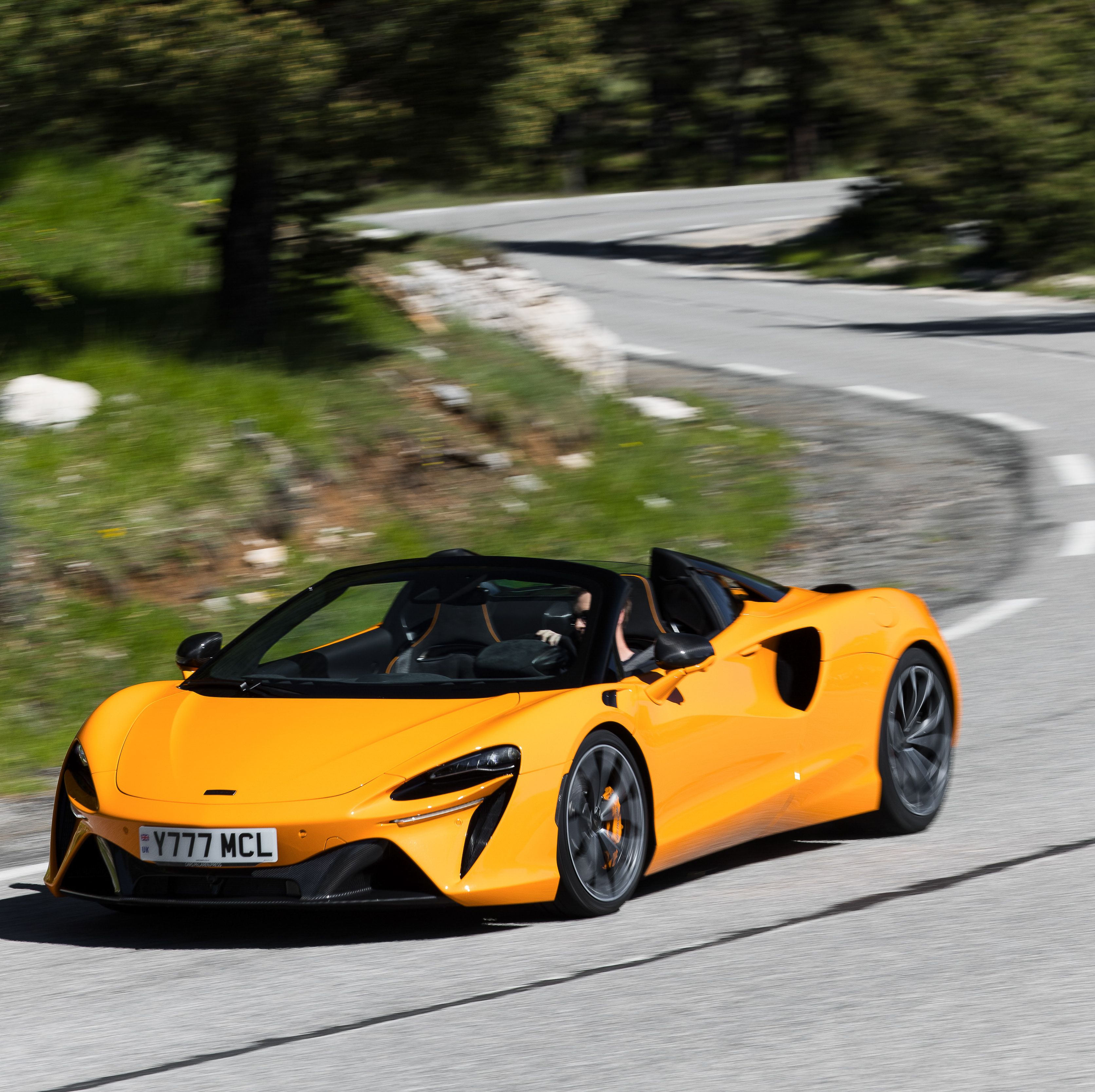 2025 McLaren Artura Spider Drops the Top, Keeps All the Handling You Loved