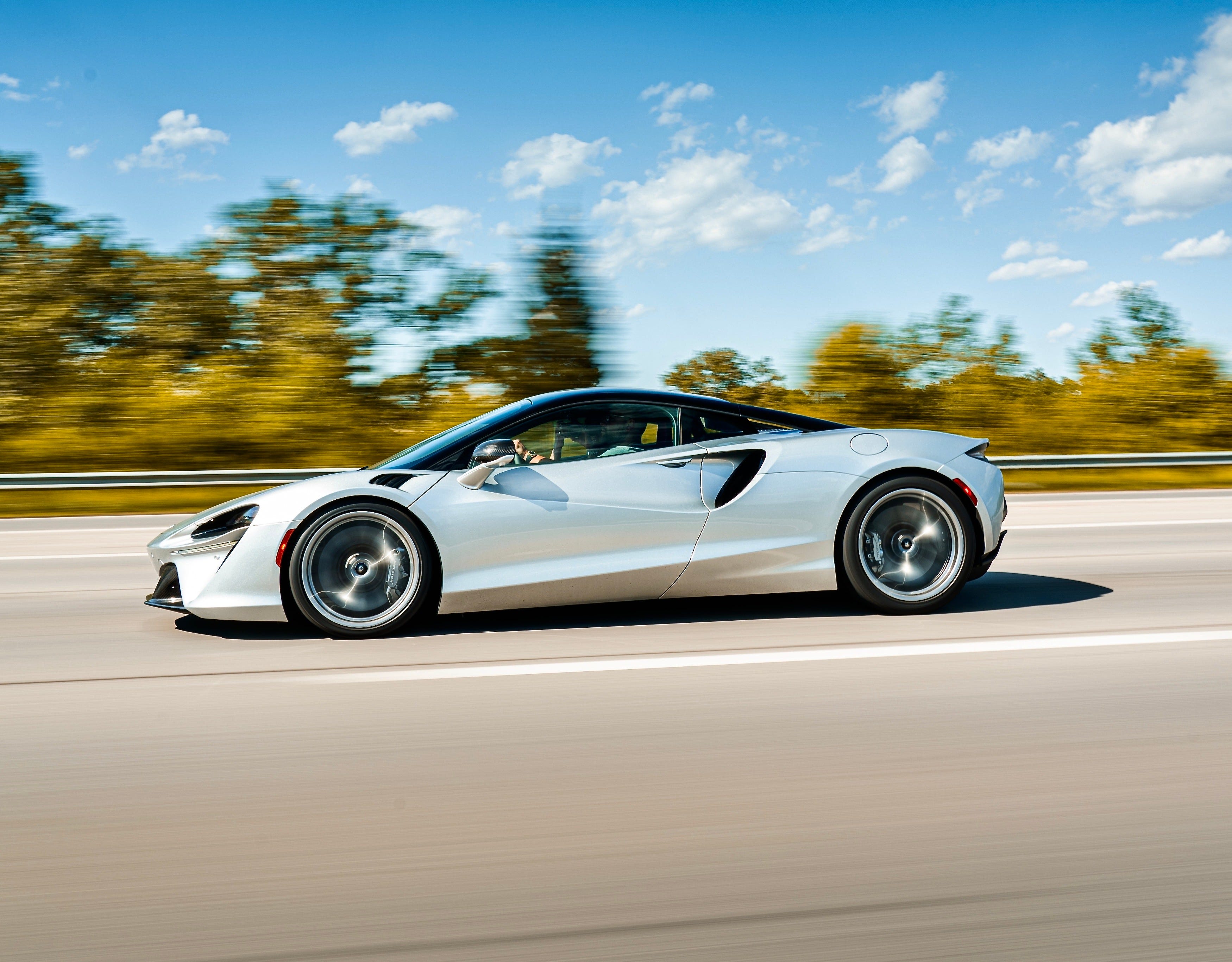 McLaren Artura Is Dual-Power Magnificence