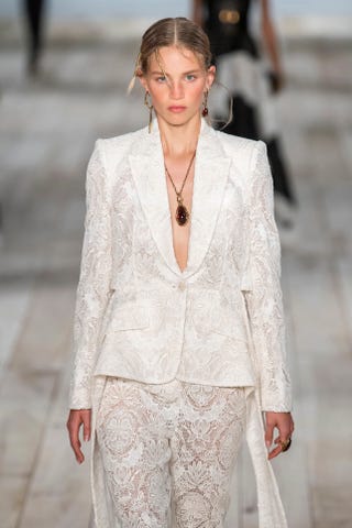 春夏トレンドファッション キーワードはずばり サステナブル ハーパーズ バザー Harper S Bazaar 公式 春夏トレンドファッション キーワードはずばり サステナブル ハーパーズ バザー Harper S Bazaar 公式