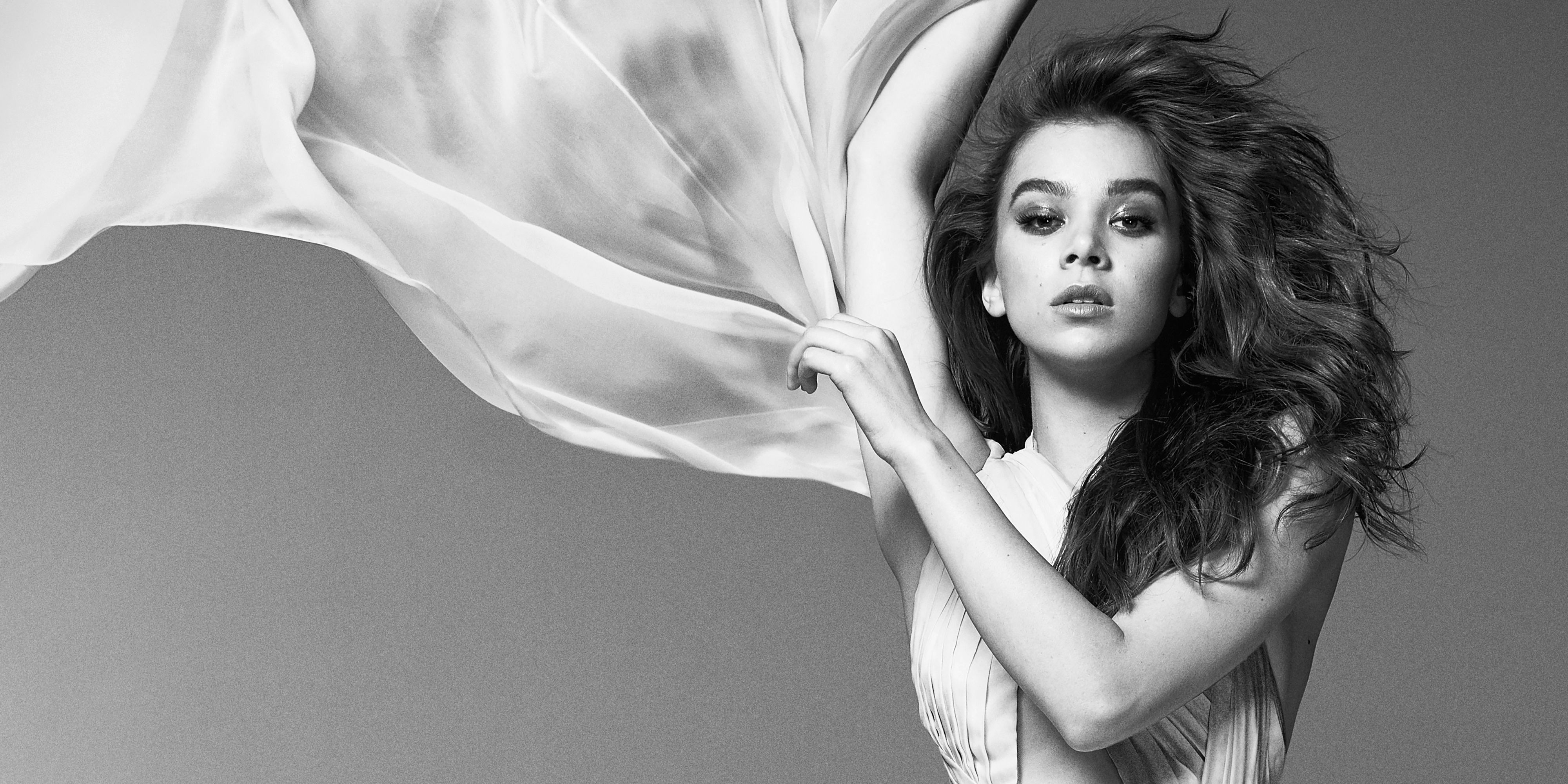 Next photo of Hailee Steinfeld