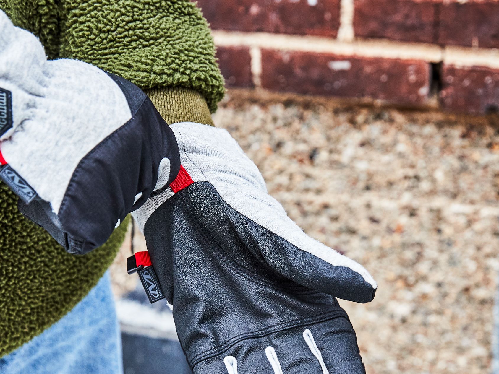 The 8 Best Winter Gloves in 2024 - Winter Gloves for Men