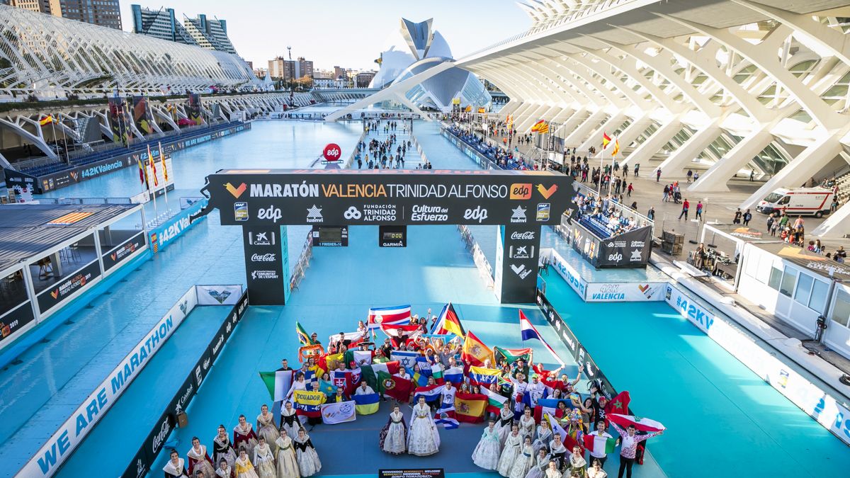 conjunto odio ambulancia La Media Maratón de Valencia agota sus 20.000 dorsales a la venta