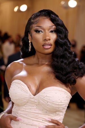 Megan Thee Stallion just got a full, feathered fringe