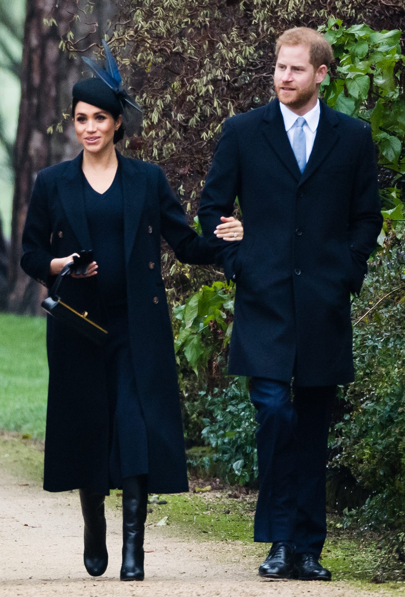 Meghan Markle Arrives at Royal Family's Boxing Day Feast After Prince ...