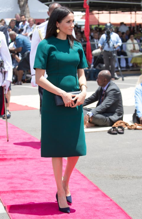 Meghan Markle Wears Jason Wu And Self Portrait To Visit Fiji The Duke And Ss Of Sus Visit Fiji Day 3