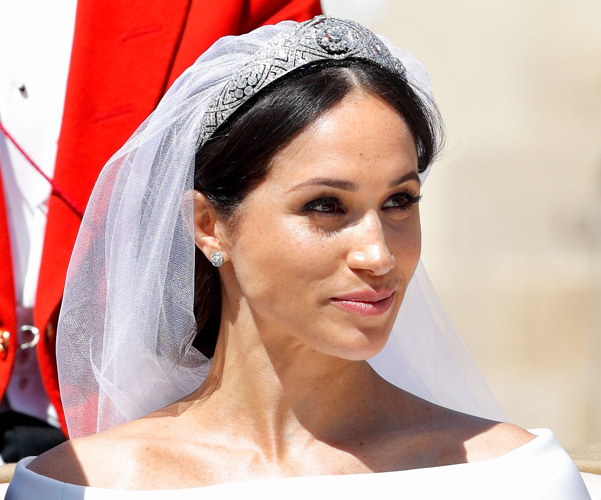 meghan markle wedding earrings