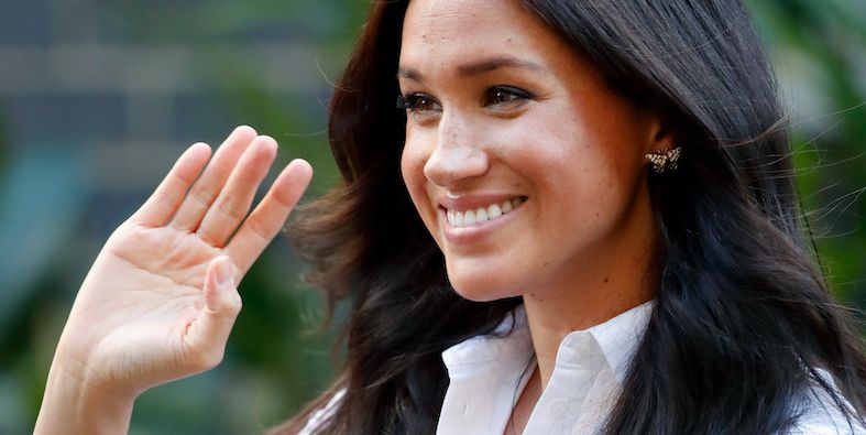Meghan Markle goes off-duty in Christmas buying excursion photographs