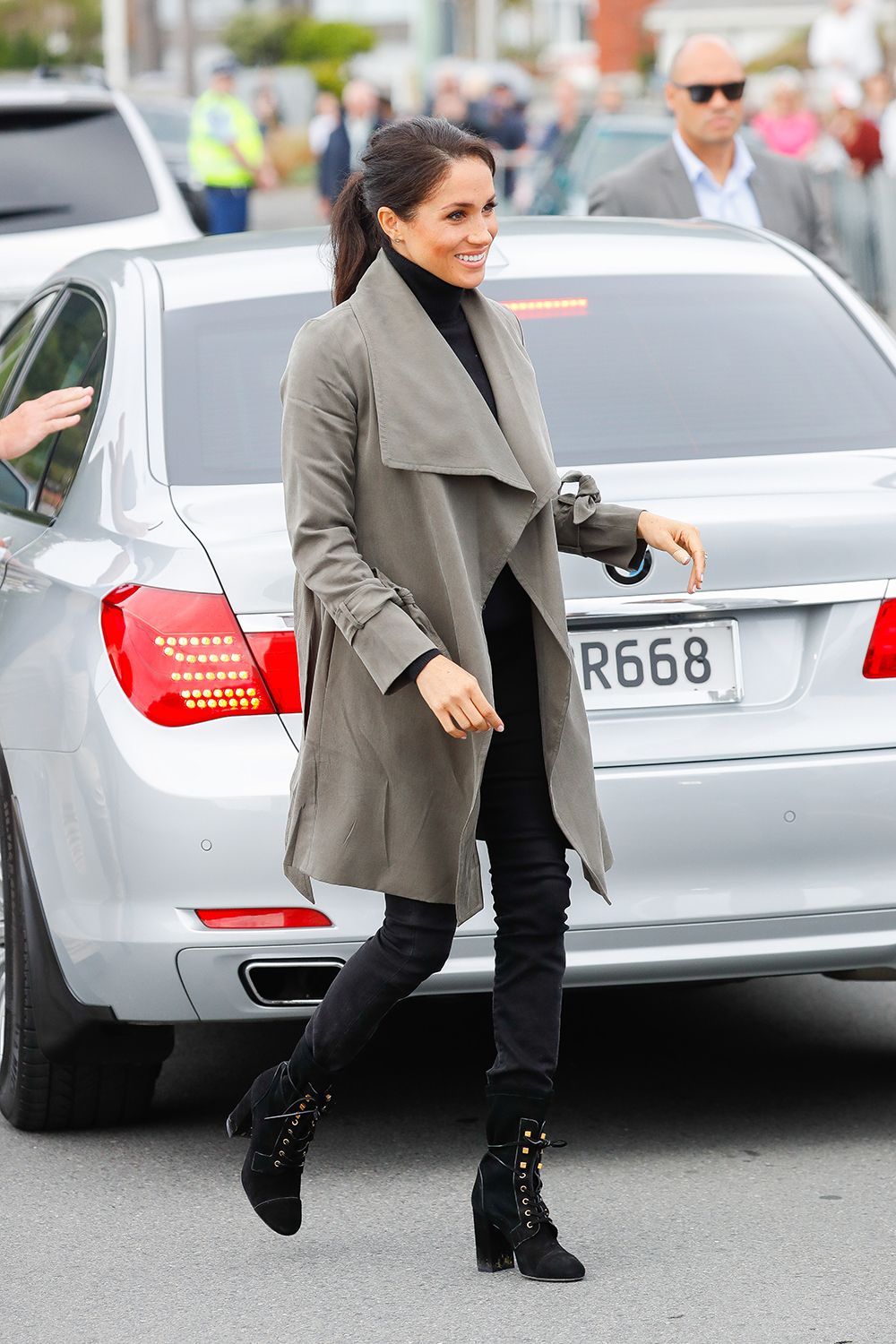Meghan Markle has worn on her 20 Meghan Markle style practical boots