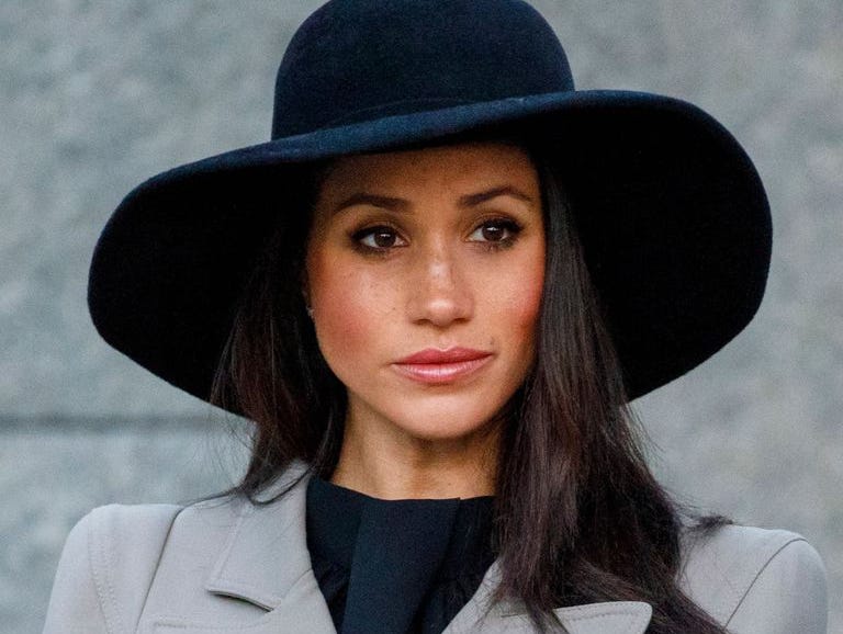 Meghan Markle yang menikah dengan Pangeran Harry pada tahun ini juga diperbincangkan di Indonesia (dok. Cosmopolitan)