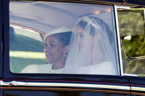 Meghan Markle's wedding dress - Photos of Meghan Markle's royal wedding ...