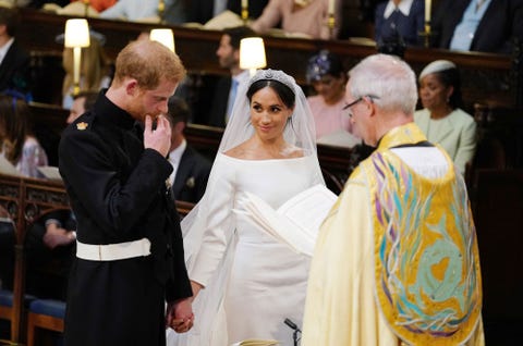 Meghan Markle's wedding dress - Photos of Meghan Markle's royal wedding ...