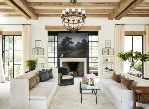 Stylish Living Room Decor Ideas, How To Decorate A Large Living Room Ceiling