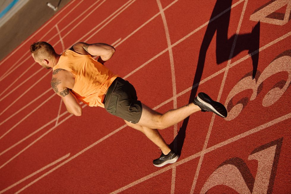 What Our Fitness Editor Learned From Trying to Run His Fastest Mile Ever thumbnail