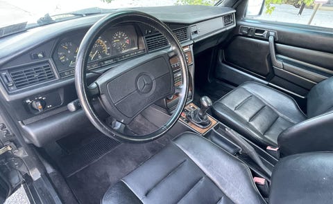 mercedesbenz 190e de apporter une remorque