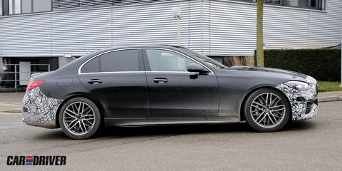 mercedes-amg-c43-2022-2-1639665064.jpg