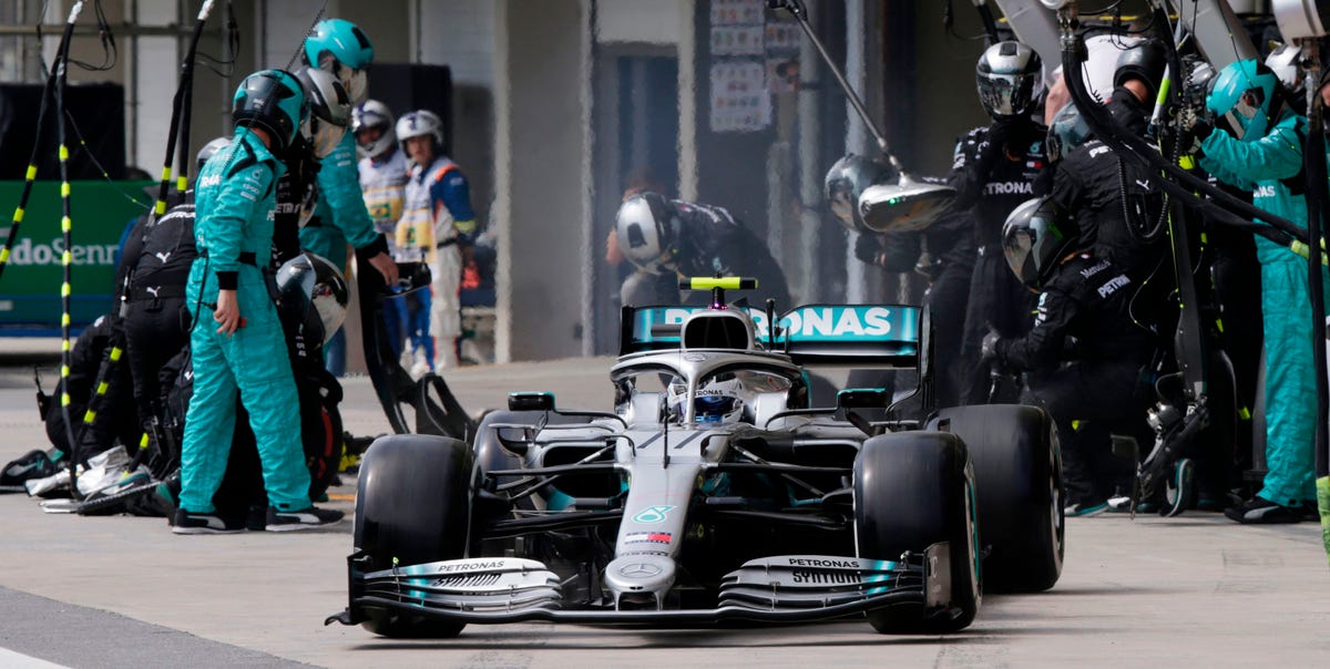 Mercedes sale "muy decepcionado" del GP de Brasil - caranddriver.com