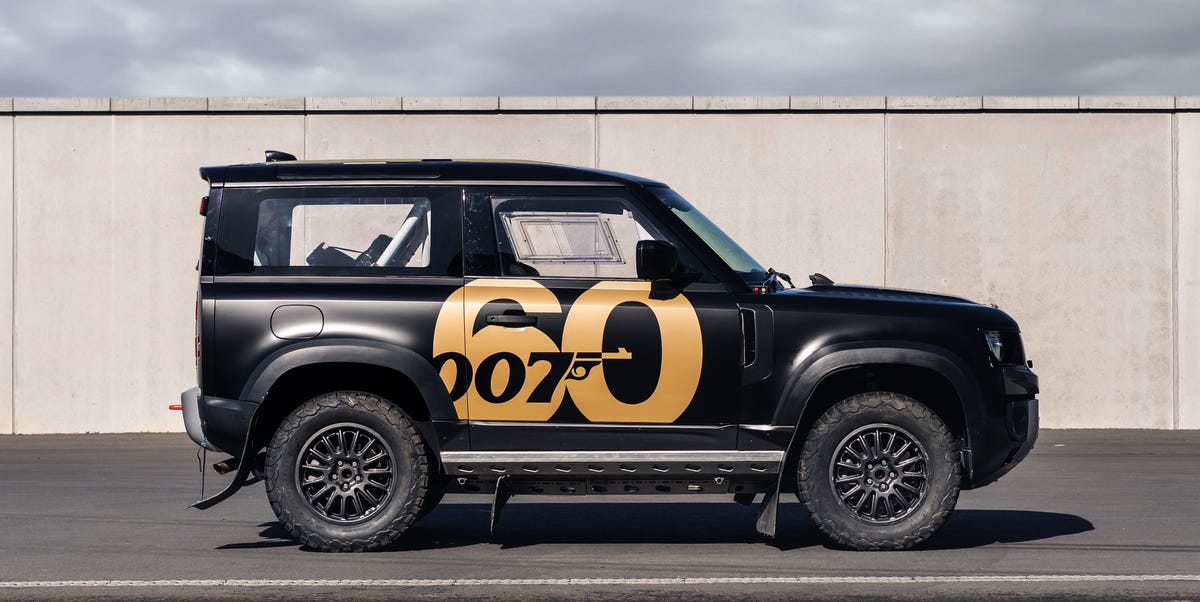 Land Rover Defender 90 Dons James Bond Livery