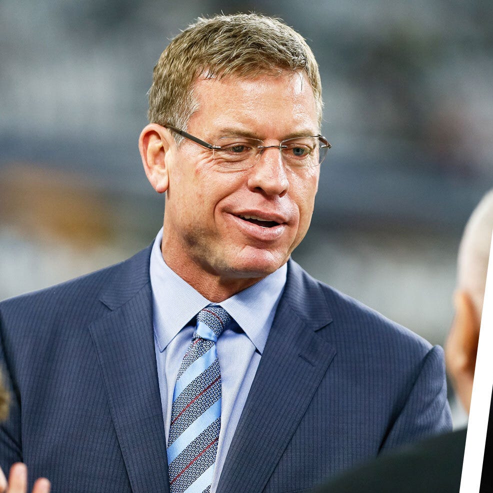 Tom Brady and Troy Aikman Drink a Shocking Amount of Water Every Day